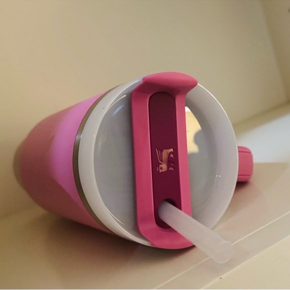 🎉LAST CHANCE🎉Stanley 30oz Quencher H2.0 FlowState Tumbler Peony - Picture 6 of 9